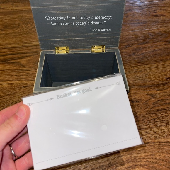 Bucket List Box - Picture 4 of 7